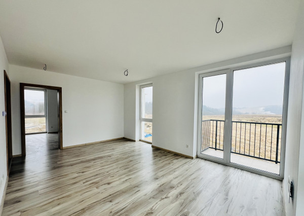REZERVOVANÝ - 3 izbový byt s balkónom a výťahom v obci Beloveža