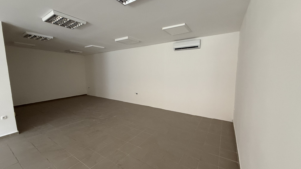 PRIESTOR NA PRENÁJOM V CENTRE MESTA ŠURANY