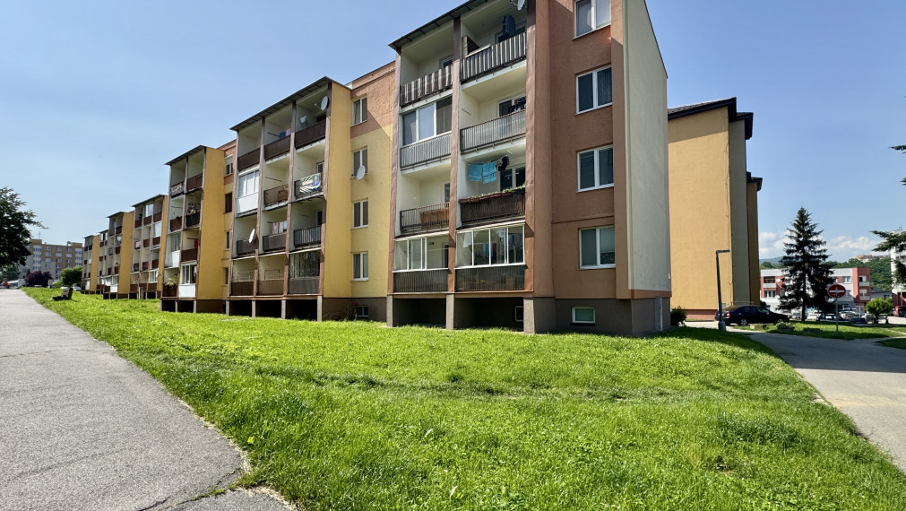 Na predaj 2,5 izbový byt s loggiou, ul. Moyzesova 1, Bardejov