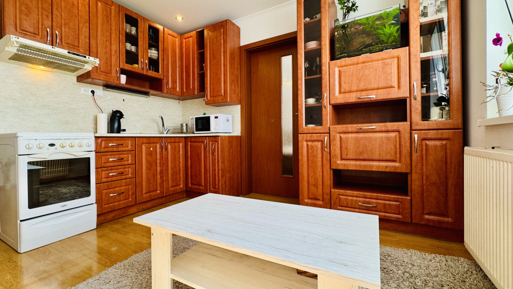 Na prenájom 2 izbový byt s loggiou, ul. Ťačevská 5, Bardejov