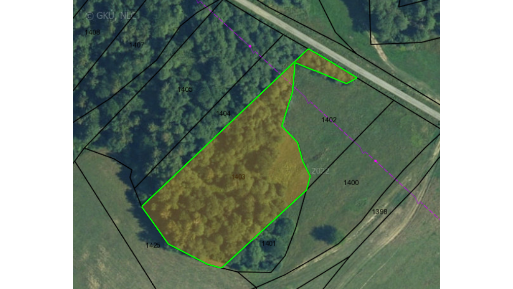 Pozemok v obci Becherov