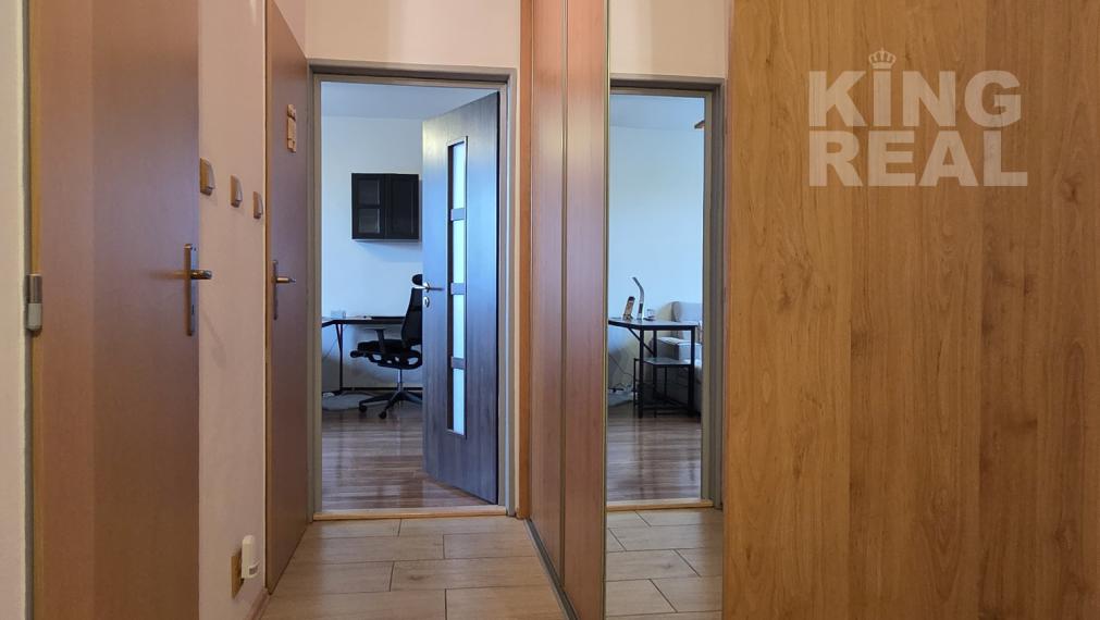 NA PREDAJ SLNEČNÝ 3-IZBOVÝ BYT - JURKOVIČOVA, PREŠOV