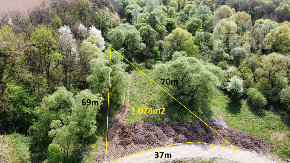 NA PREDAJ STAVEBNÝ POZEMOK  V DOSAHU MHD PREŠOV - HANISKA