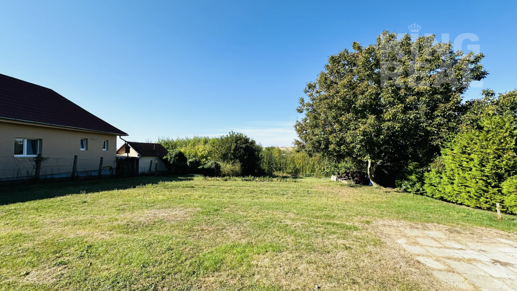 SLNEČNÝ POZEMOK V TICHEJ OBLASTI KOLTY