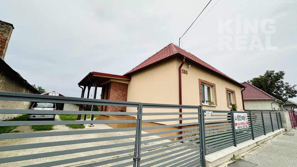 RODINNÝ DOM ÚĽANY NAD ŽITAVOU NA PREDAJ