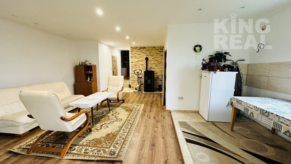 RODINNÝ DOM ÚĽANY NAD ŽITAVOU NA PREDAJ