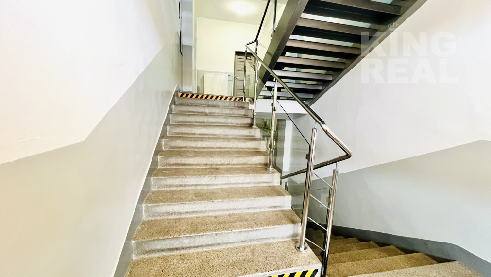 Kancelária na prenájom s parkovacím miestom,  ul.Štefánikova, Bardejov