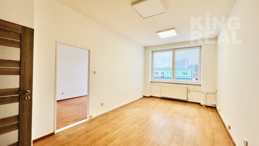 Kancelária na prenájom s parkovacím miestom,  ul.Štefánikova, Bardejov