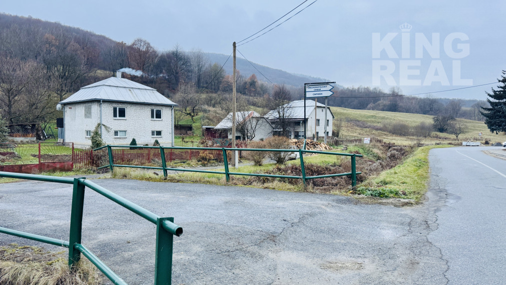 NA PREDAJ RODINNÝ DOM VAGRINEC pozemok 2900m²