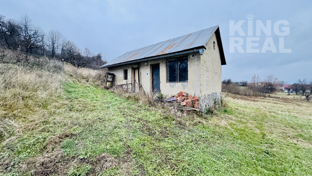 NA PREDAJ RODINNÝ DOM VAGRINEC pozemok 2900m²