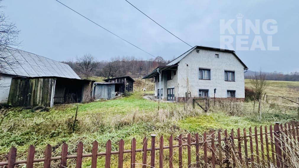 NA PREDAJ RODINNÝ DOM VAGRINEC pozemok 2900m²