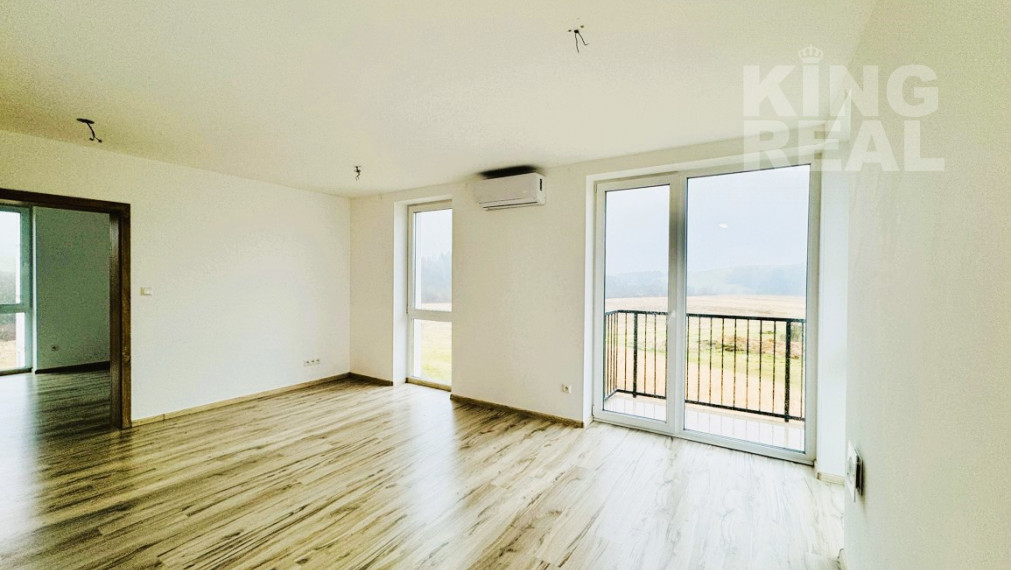 3 izbový byt s balkónom a výťahom v obci Beloveža