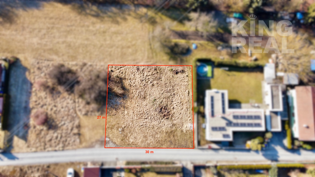 Stavebný pozemok Kanaš s asfaltovou cestou na predaj.