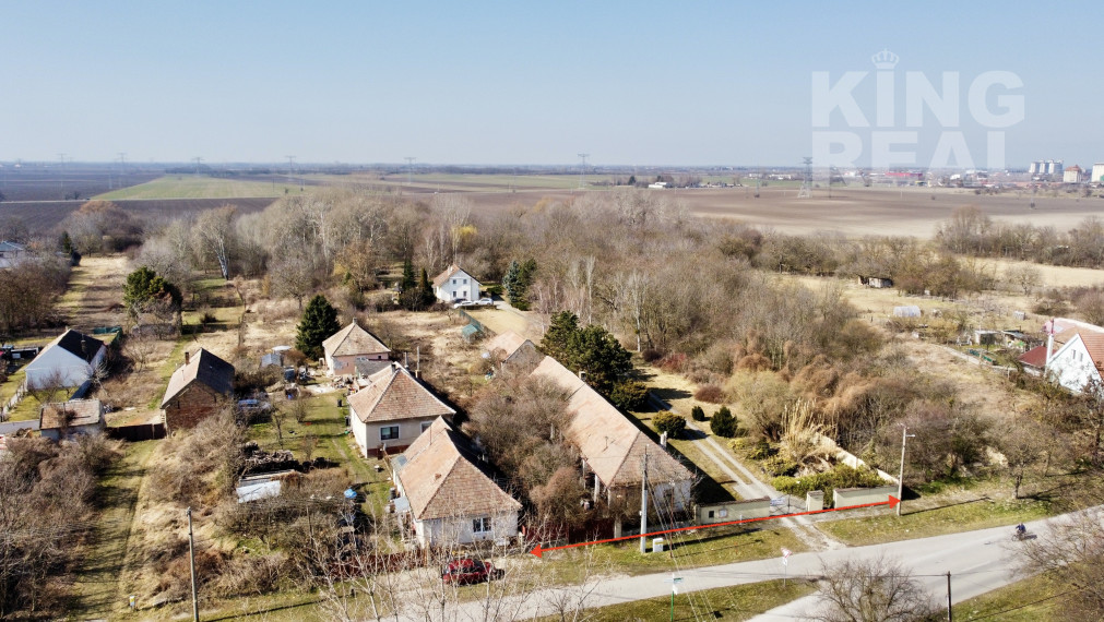 Rodinný dom Šurany - Nitriansky Hrádok s veľkým pozemkom!