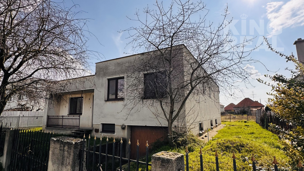 RODINNÝ DOM V KÚPEĽNOM MESTE NESVADY