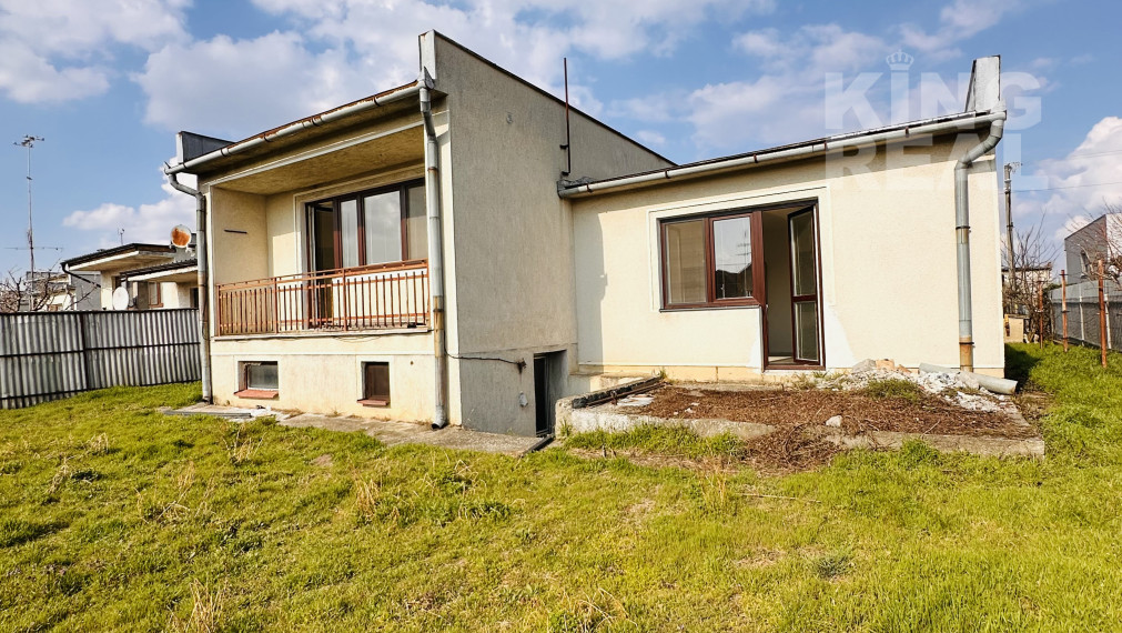 RODINNÝ DOM V KÚPEĽNOM MESTE NESVADY