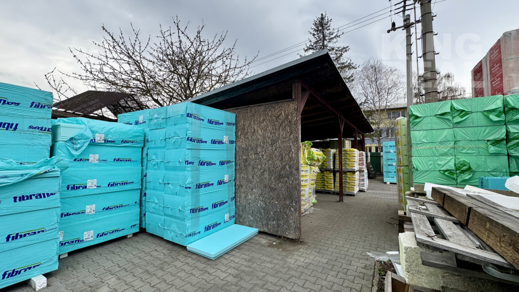 Sklad s pozemkom, spevnenou plochou na prenájom