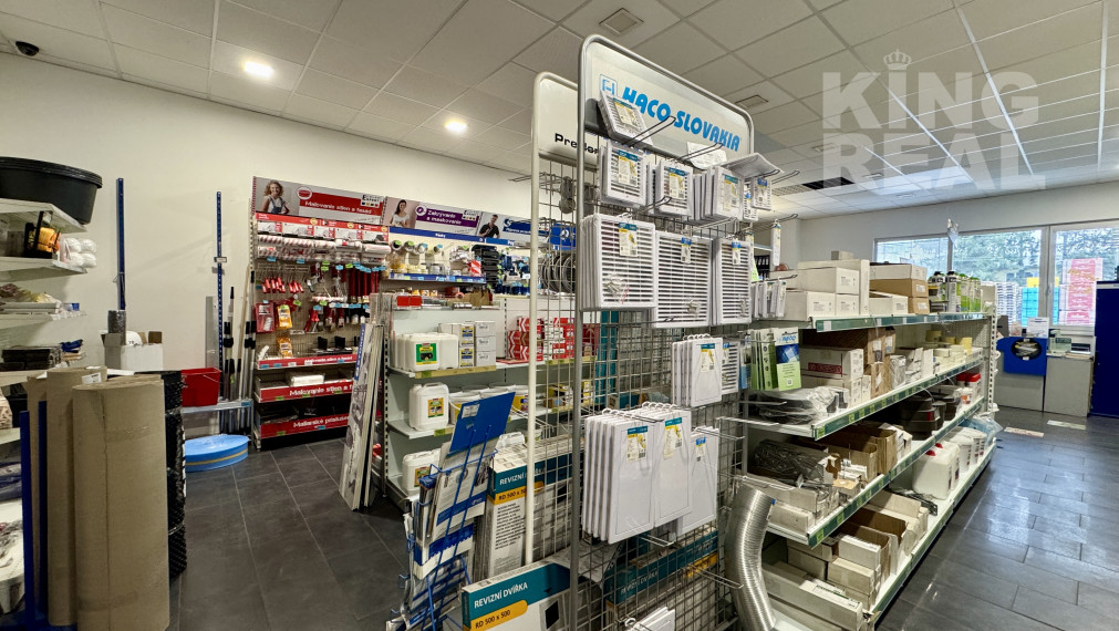 Sklad s pozemkom, spevnenou plochou na prenájom