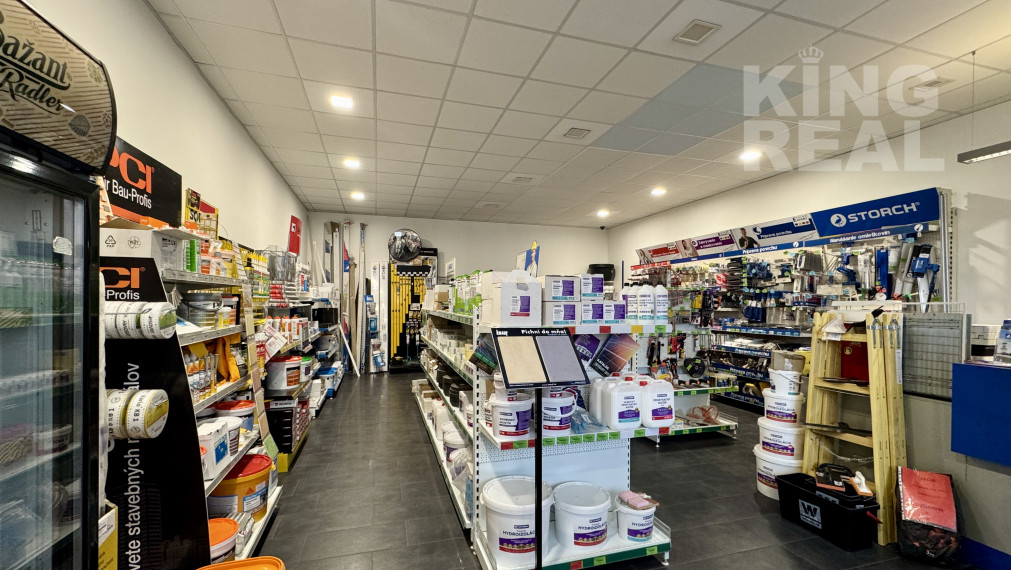 Sklad s pozemkom, spevnenou plochou na prenájom