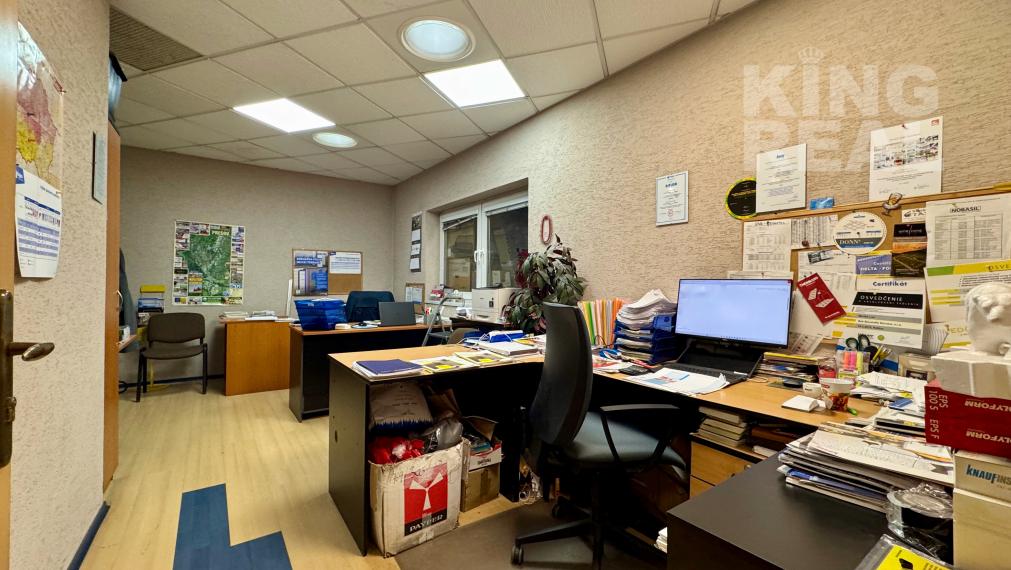 Sklad s pozemkom, spevnenou plochou na prenájom