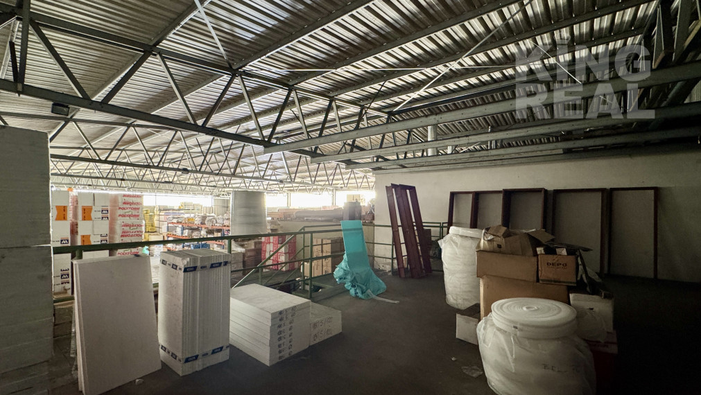 Sklad s pozemkom, spevnenou plochou na prenájom