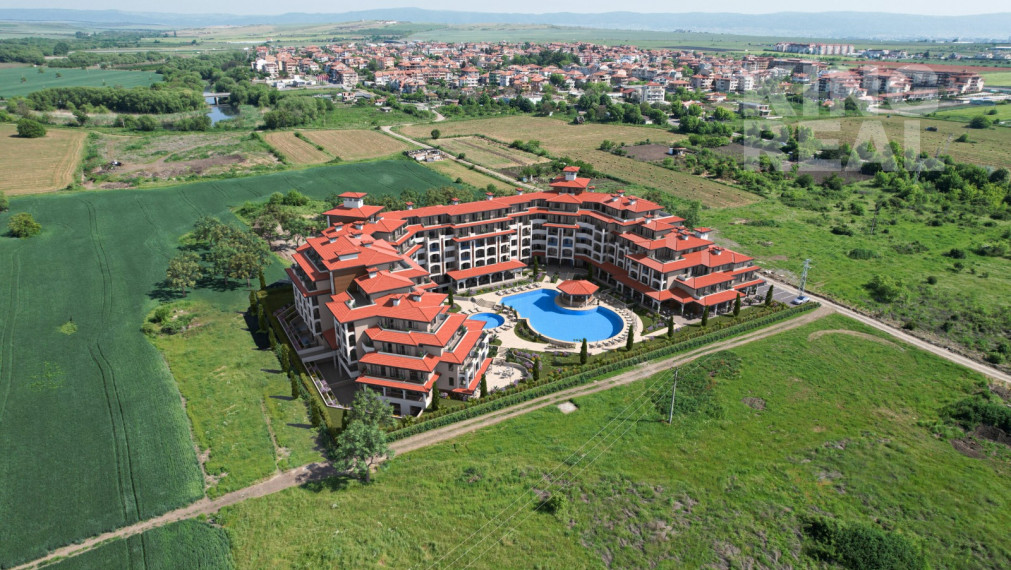 Apartmány v komplexe SOLE MARE v 1. línii na pobreží Aheloy v Bulharsku - Na splátky so 6% garantovaným výnosom z prenájmu