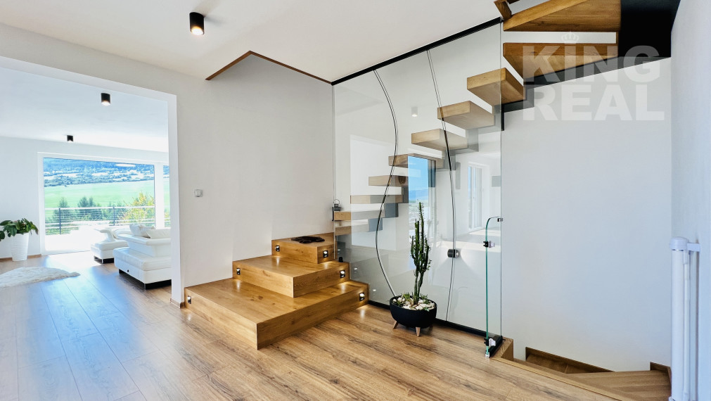 !!ZNÍŽENÁ CENA!! Rodinný dom s vlastným SPA a bazénom v obci Krásna Lúka okr. Sabinov