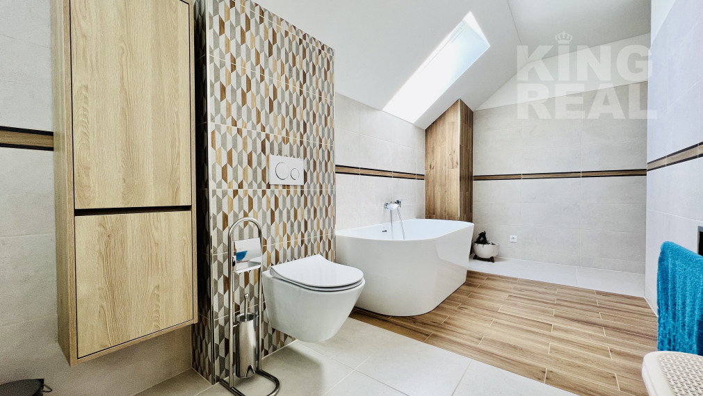 !!ZNÍŽENÁ CENA!! Rodinný dom s vlastným SPA a bazénom v obci Krásna Lúka okr. Sabinov