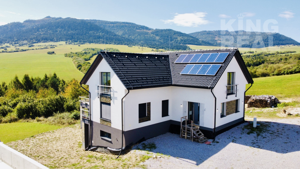 !!ZNÍŽENÁ CENA!! Rodinný dom s vlastným SPA a bazénom v obci Krásna Lúka okr. Sabinov