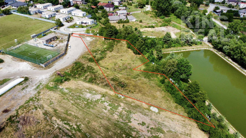 Exkluzívna ponuka: Pozemky v Záhradnom-strategická lokalita!