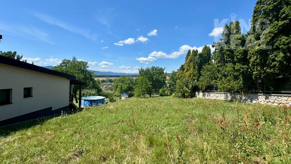 Stavebný pozemok v obci Poproč