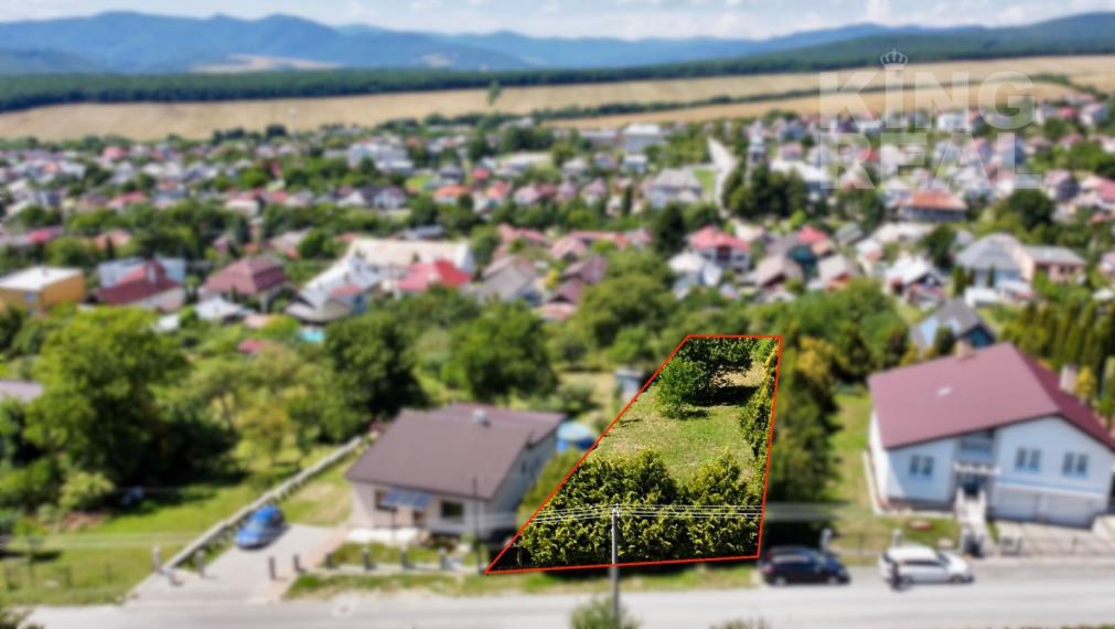 Stavebný pozemok v obci Poproč