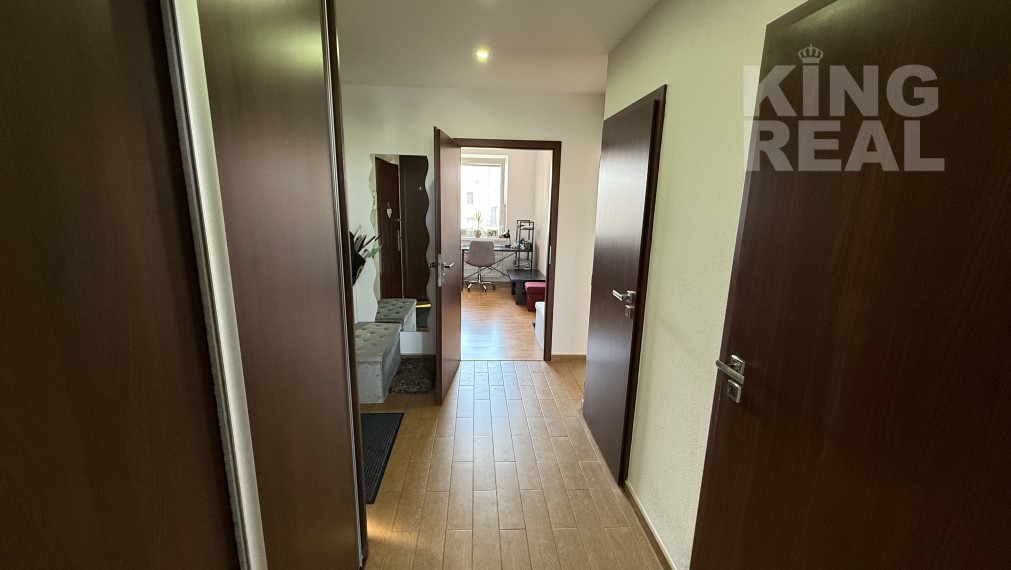 PRENÁJOM 3-izbový byt po rekonštrukcii s výhľadom – Lúčna 7, Šurany