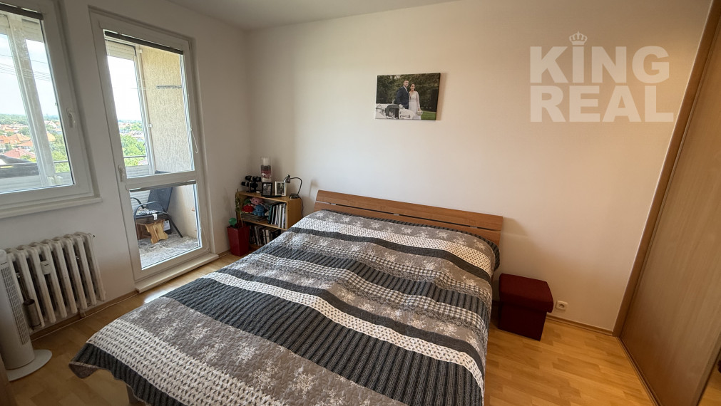 PRENÁJOM 3-izbový byt po rekonštrukcii s výhľadom – Lúčna 7, Šurany