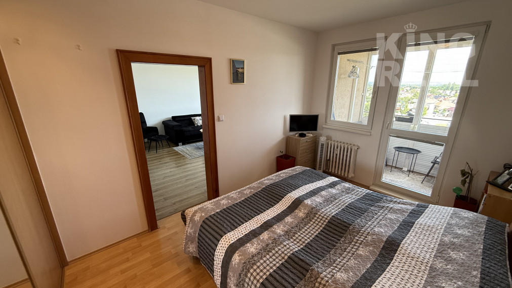 PRENÁJOM 3-izbový byt po rekonštrukcii s výhľadom – Lúčna 7, Šurany