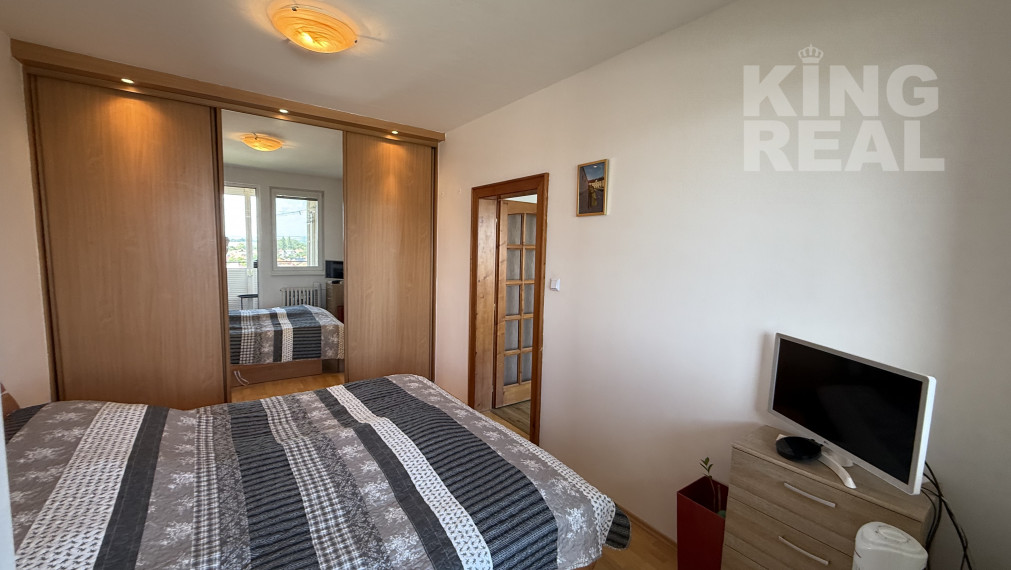 PRENÁJOM 3-izbový byt po rekonštrukcii s výhľadom – Lúčna 7, Šurany