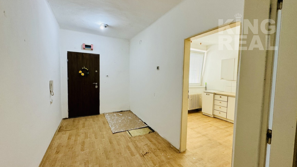 5 izbový byt s 2 kuchyňami a kúpeľňami v centre mesta Svidník