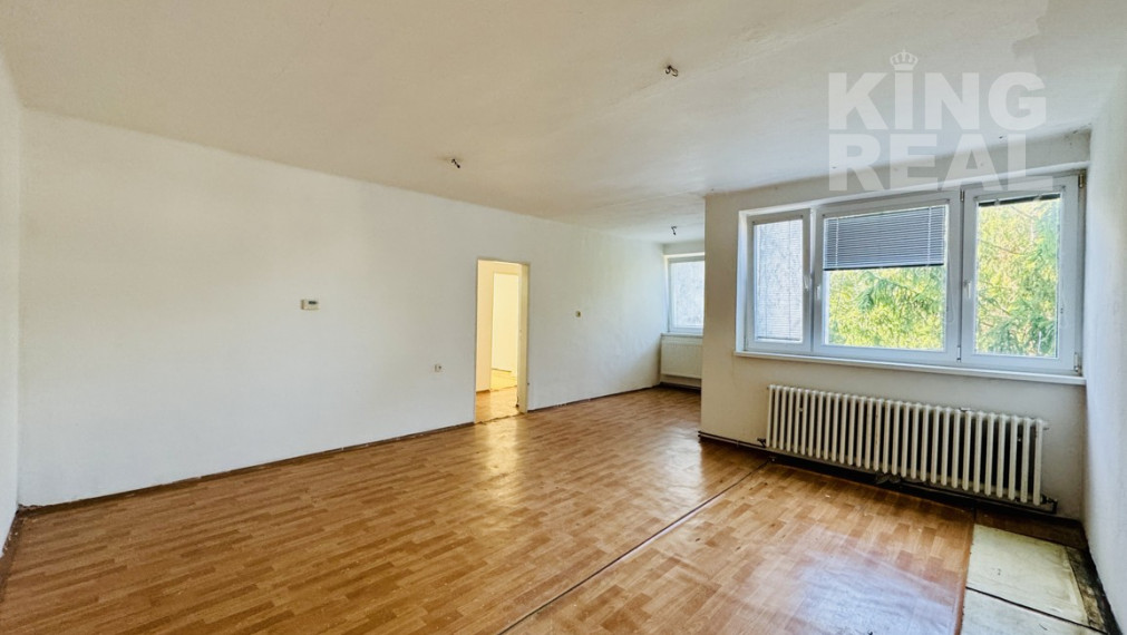 5 izbový byt s 2 kuchyňami a kúpeľňami v centre mesta Svidník