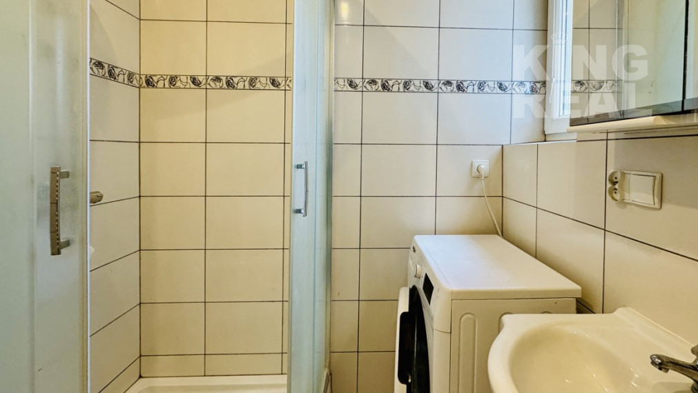 5 izbový byt s 2 kuchyňami a kúpeľňami v centre mesta Svidník