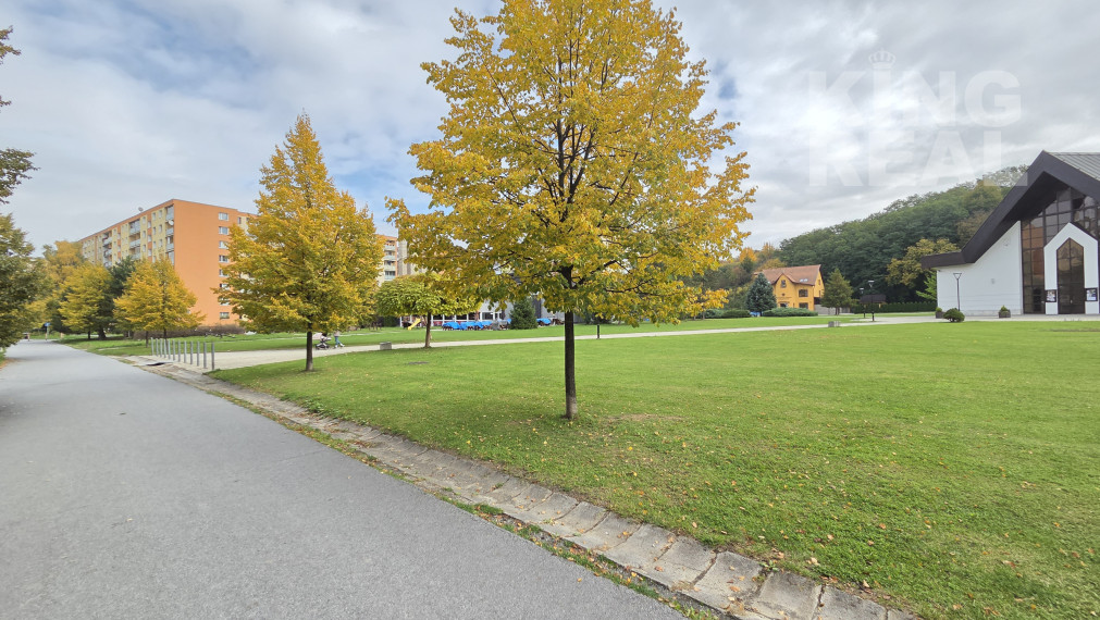 PRENAJATÉ: NA PRENÁJOM: Krásny 3,5-izbový byt po rekonštrukcii v Prešove - Sekčov