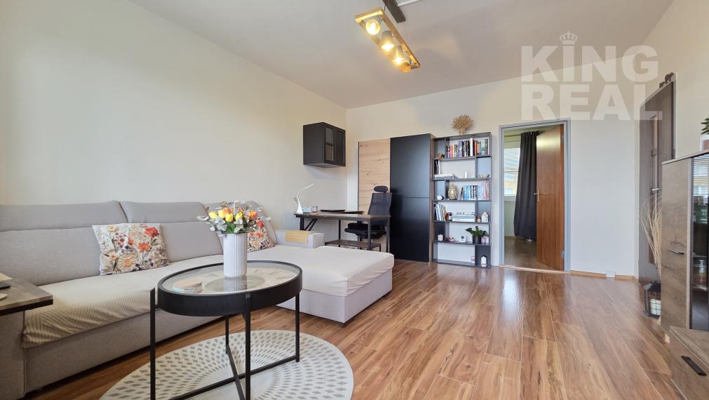 NA PREDAJ SLNEČNÝ 3-IZBOVÝ BYT - JURKOVIČOVA, PREŠOV