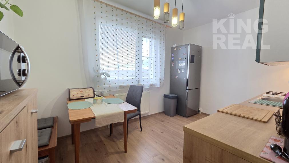 NA PREDAJ SLNEČNÝ 3-IZBOVÝ BYT - JURKOVIČOVA, PREŠOV