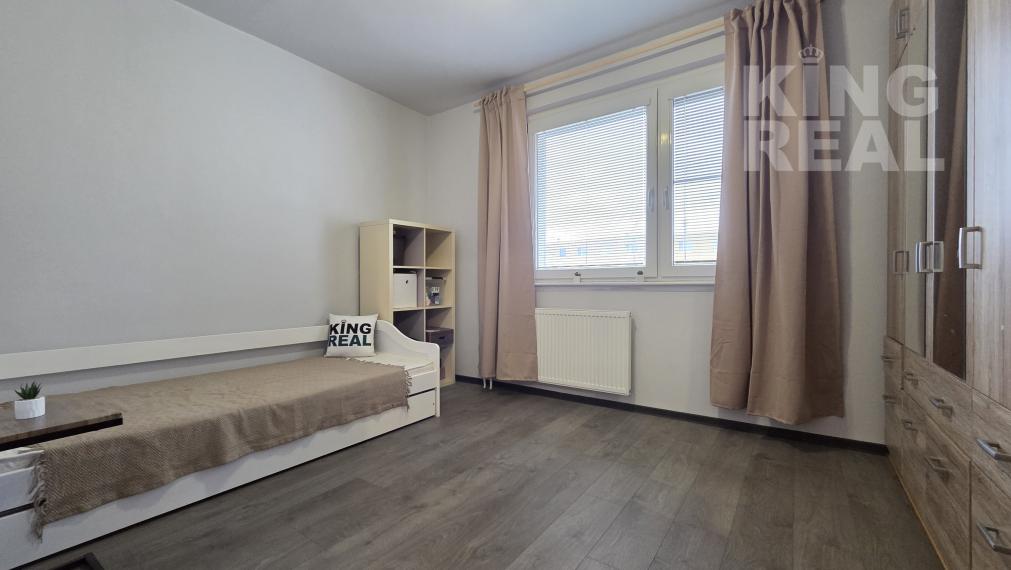 NA PREDAJ SLNEČNÝ 3-IZBOVÝ BYT - JURKOVIČOVA, PREŠOV