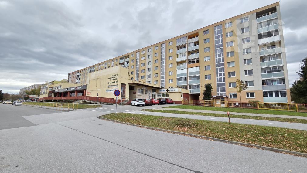 NA PREDAJ SLNEČNÝ 3-IZBOVÝ BYT - JURKOVIČOVA, PREŠOV