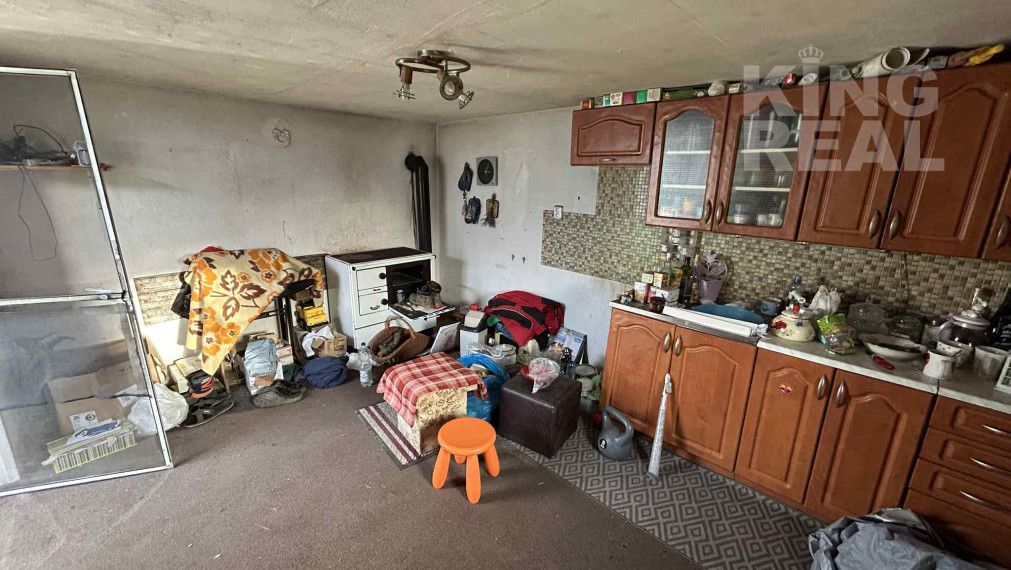 🏡 Pozemok s rodinným domom na zbúranie –Drážovce pri Nitre