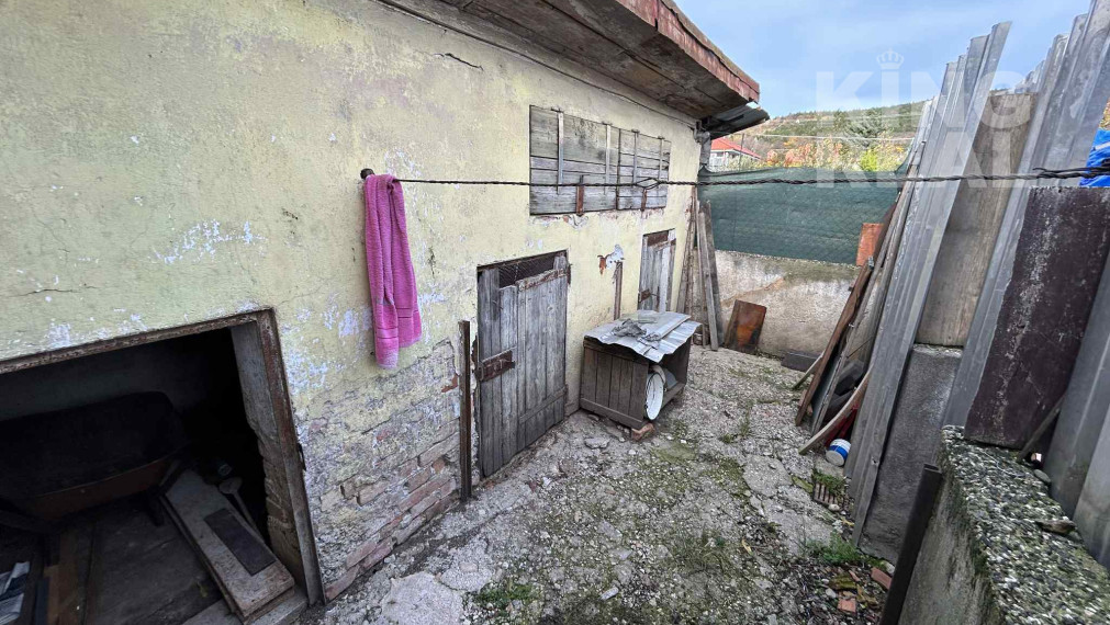 🏡 Pozemok s rodinným domom na zbúranie –Drážovce pri Nitre