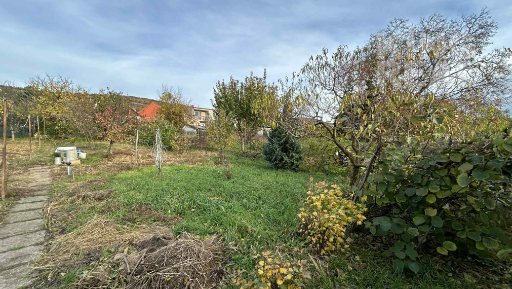 🏡 Pozemok s rodinným domom na zbúranie –Drážovce pri Nitre