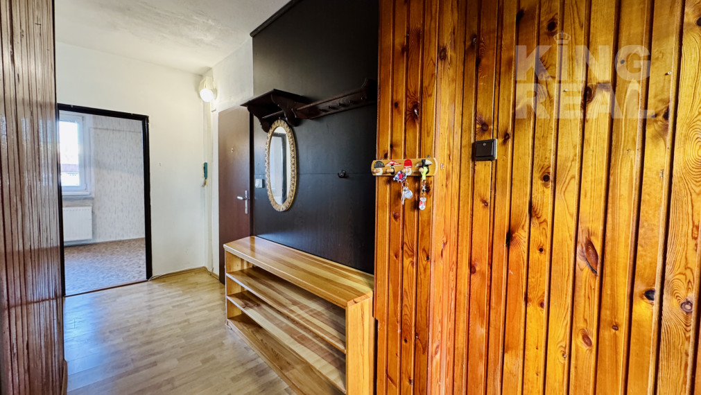 ***REZERVOVANÉ*** Na predaj 3,5 izbový byt  s loggiou a veľkou pivnicou v centre mesta Bardejov, ul. Dlhý rad 19