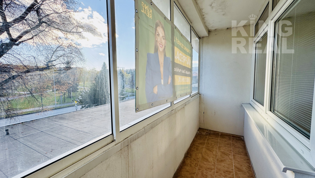 ***REZERVOVANÉ*** Na predaj 3,5 izbový byt  s loggiou a veľkou pivnicou v centre mesta Bardejov, ul. Dlhý rad 19