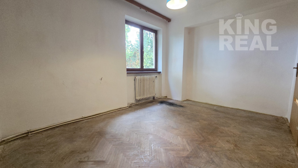 NA PREDAJ - Tehlový 3-izbový byt so ZÁHRADKOU a SÚKROMNÝM DVOROM v širšom CENTRE Prešova!